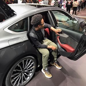 Meet your Posher, Justin